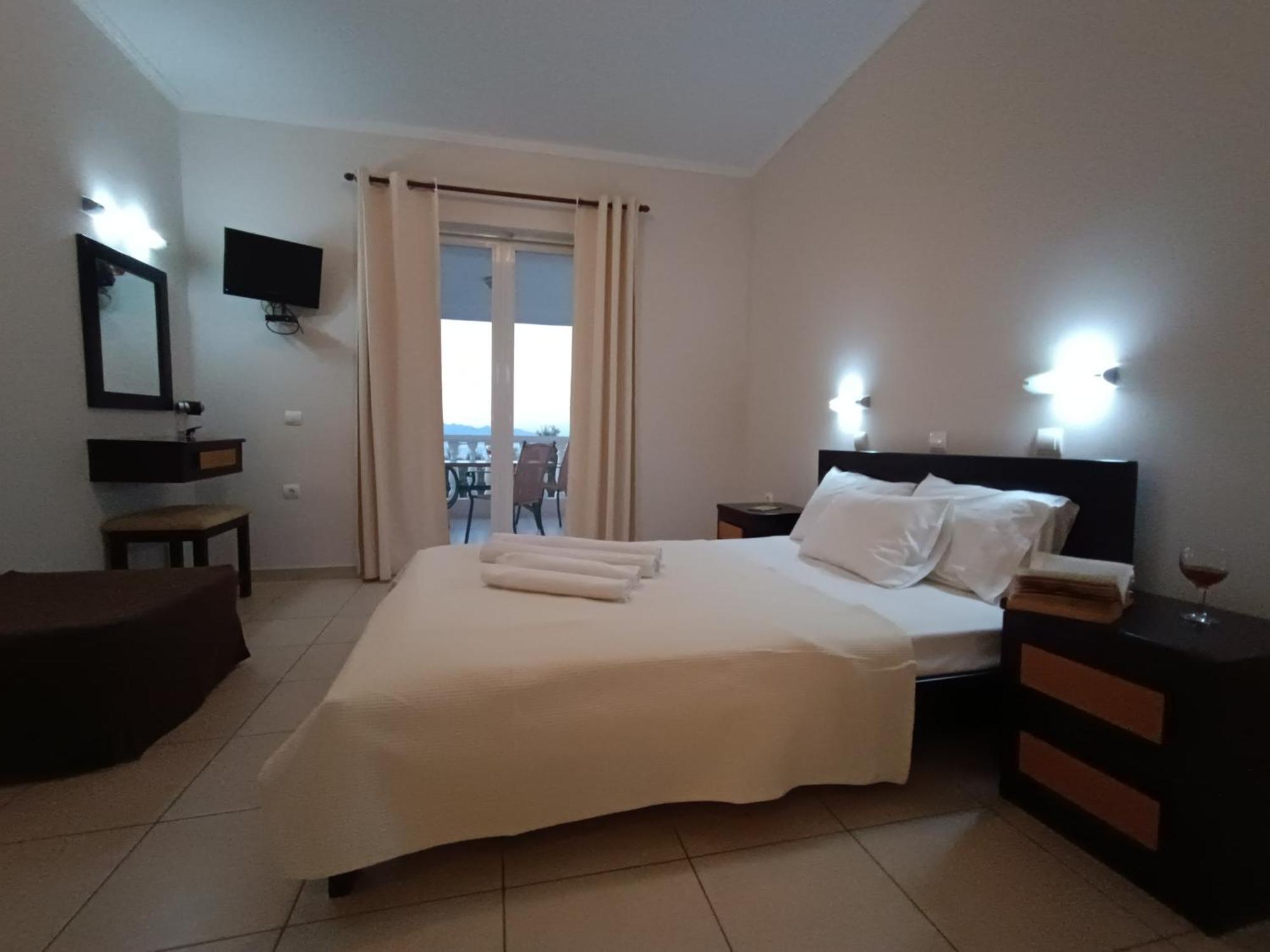 Pouliezos Koklanis Zante Apartments Alykes  Ngoại thất bức ảnh