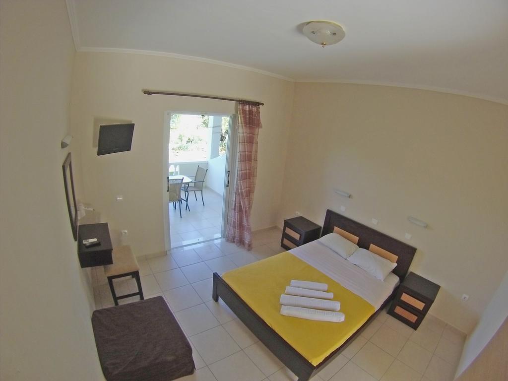 Pouliezos Koklanis Zante Apartments Alykes  Ngoại thất bức ảnh